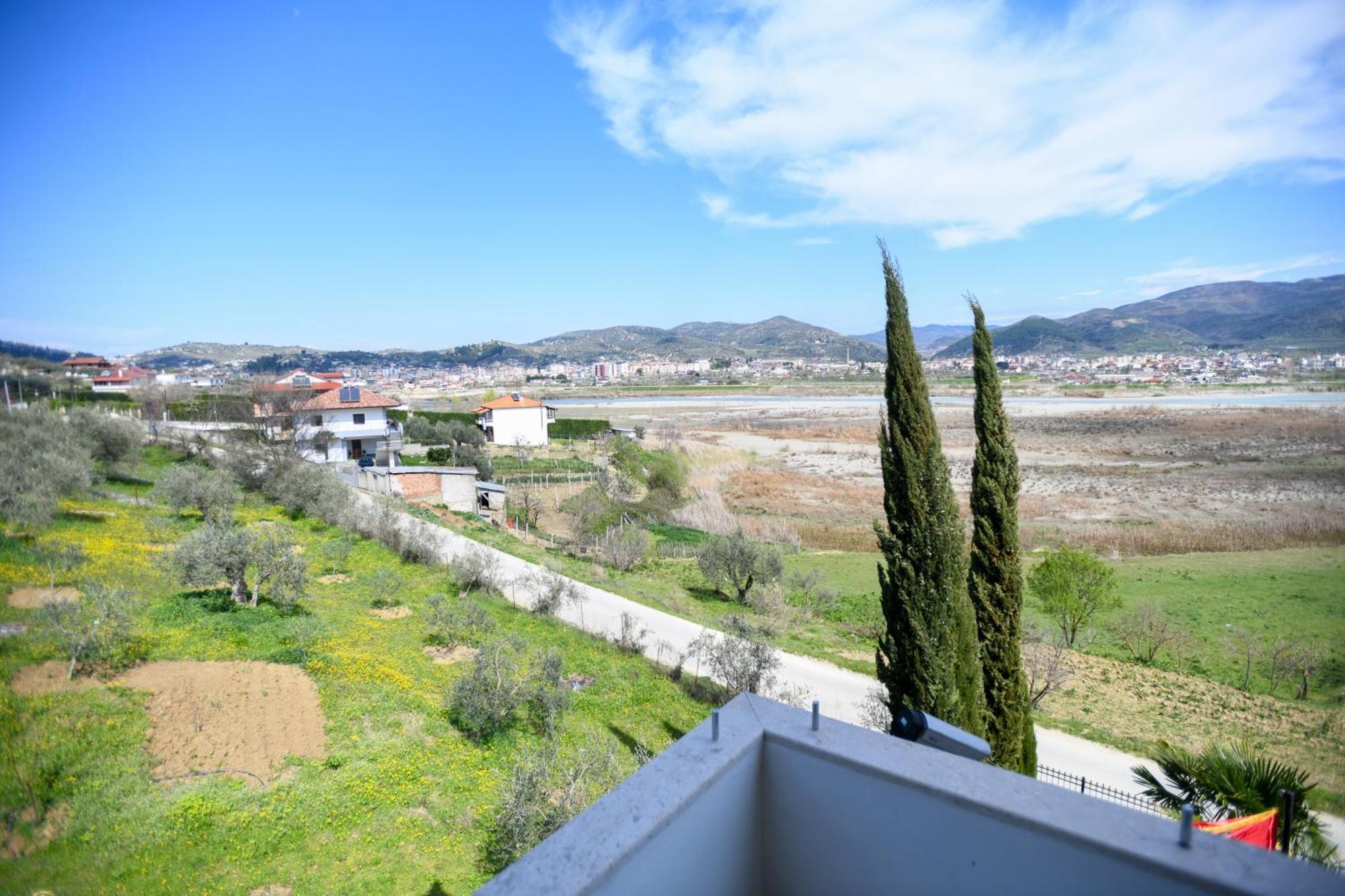Villa Solitude Berat Buitenkant foto